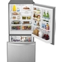 Réfrigérateur à congélateur inférieur de 33 po, 22 pi³ avec machine à glaçons Whirlpool - WRB322DMBM