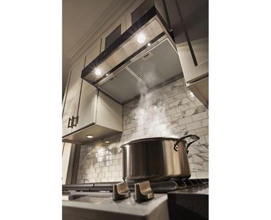 Hotte de cuisinière sous cabinet de 30 po Whirlpool - WVU57UC0FS