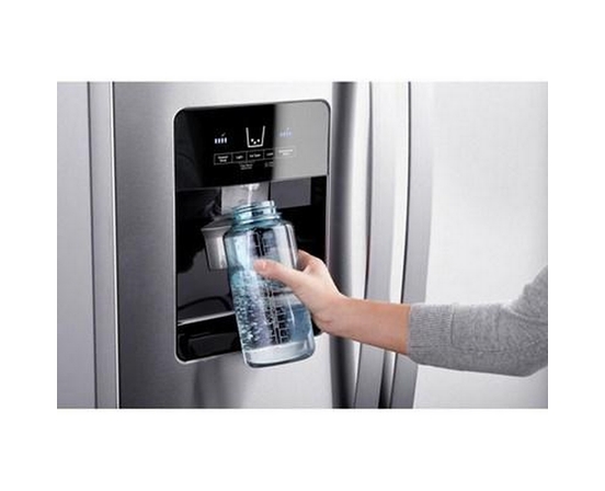 Réfrigérateur côte-à-côte amovible de 33 po, 2,4 pi³ avec distributeur externe de glaçons et eau avec filtration d'eau  EveryDrop™ Whirlpool - WRS331SDHM