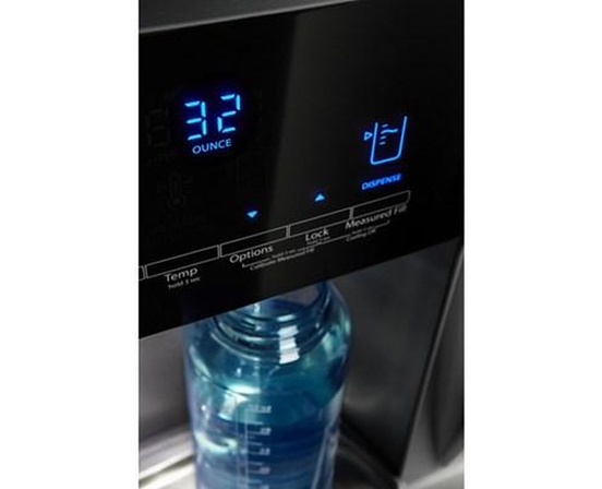 Réfrigérateur trois portes avec porte à deux battants amovible de 33 po, 22,1 pi³. avec machine à glaçons Whirlpool - WRFF5333PV