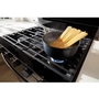 Cuisinière autonome à gaz de 30 po avec technologie Air Fry Whirlpool - WFGS7530RV