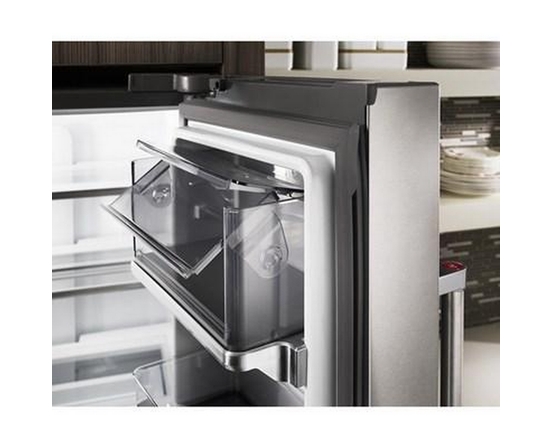 Réfrigérateur trois portes avec porte à deux battants à profondeur de comptoir de 36 po, 23.8 Pi cu. avec distributeur d'eau et de glaçons KitchenAid - KRFC704FBS