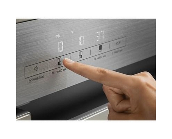 Réfrigérateur quatre portes avec porte à deux battants de 36 po, 19,4 Pi cu.. avec finition PrintShield™ KitchenAid - KRQC506MPS