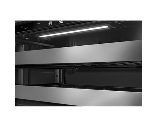 Centre de breuvages sous le comptoir de 4,8 Pi cu.. avec porte en verre et clayettes à façade en bois KitchenAid - KUBL524SSB