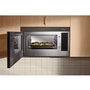 Four à micro-ondes à hotte intégrée de 30 po, 1,1 Pi cu.. avec technologie Air Fry KitchenAid - YKMMF530PBE