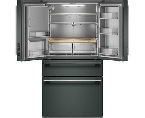 Réfrigérateur quatre portes avec porte à deux battants autoportant de 36 po, 29,51 Pi cu.. avec distributeur d'eau et de glace KitchenAid - KRMF436SJP