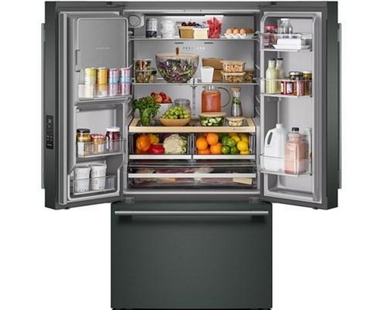 Réfrigérateur trois portes avec porte à deux battants de 36 po avec système distributeur d'eau et de glaçons KitchenAid - KRFF436SJP