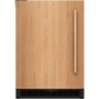 Centre de boissons 24 po avec porte en verre et clayettes à façade en bois KitchenAid - KUBL524SPA