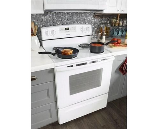 Cuisinière électrique amovible de 30 po Amana - YACR4303MFW