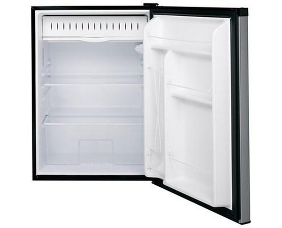 Réfrigérateur compact de 24 po, 5.6 Pi cu. GE - GCE06GSHSB