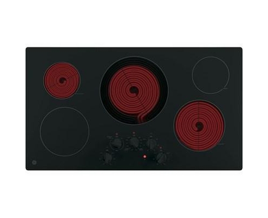 Table de cuisson encastrée électrique de 36 po GE - JP3036DLBB