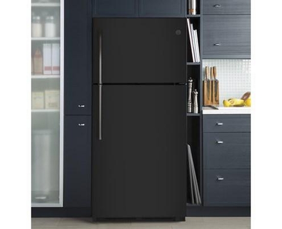 Réfrigérateur à congélateur supérieur de 30 po, 18 Pi cu. avec porte réversible GE - GTE18FTLKBB