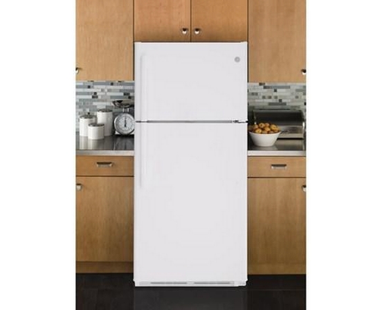 Réfrigérateur à congélateur supérieur de 30 po, 18 Pi cu. GE - GTS18FTLKWW