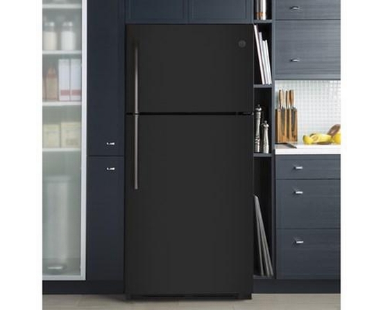 Réfrigérateur à congélateur supérieur de 30 po, 18 Pi cu. GE - GTS18FTLKBB