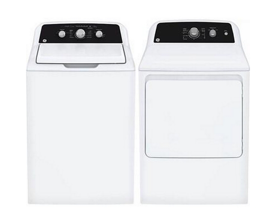 Laveuse à chargement vertical de 4,4 Pi cu.. avec agitateur GE - GTW334BMRWS