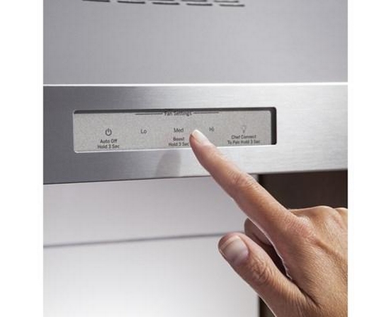 Hotte de cuisinière sous cabinet de 30 po avec 4 vitesses GE Profile - PVX7300SJSSC