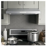 Hotte de cuisinière sous cabinet de 30 po avec 4 vitesses GE Profile - PVX7300SJSSC